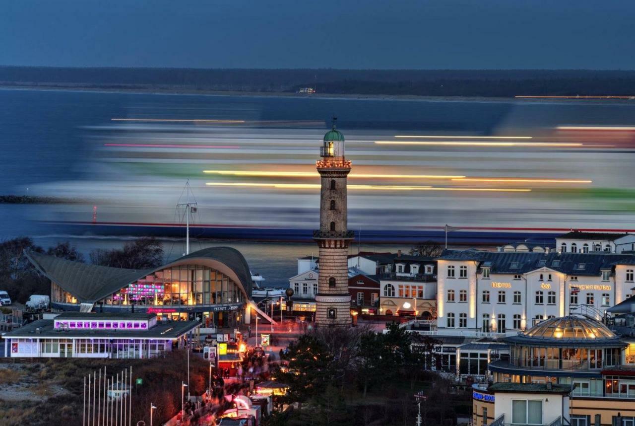 Adriana Warnemuende * Rostock
