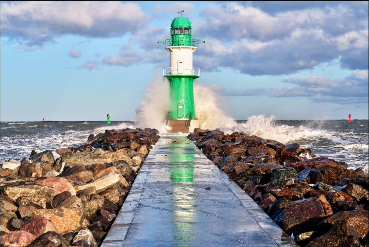 Adriana Warnemuende * Rostock